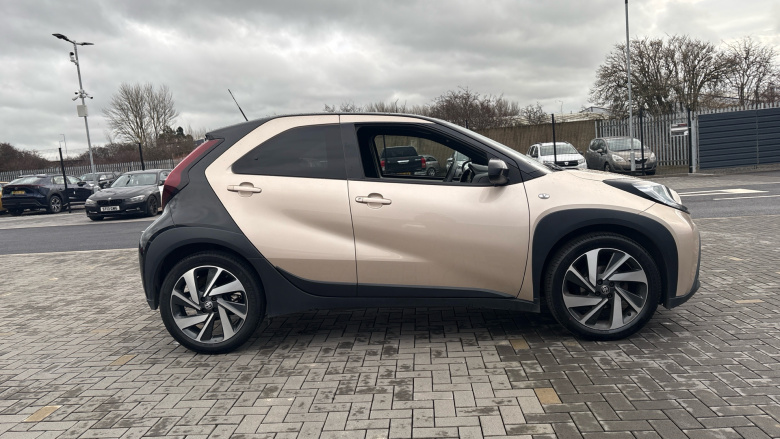 Toyota Aygo X 1.0 VVT-i Edge 5dr Petrol Hatchback